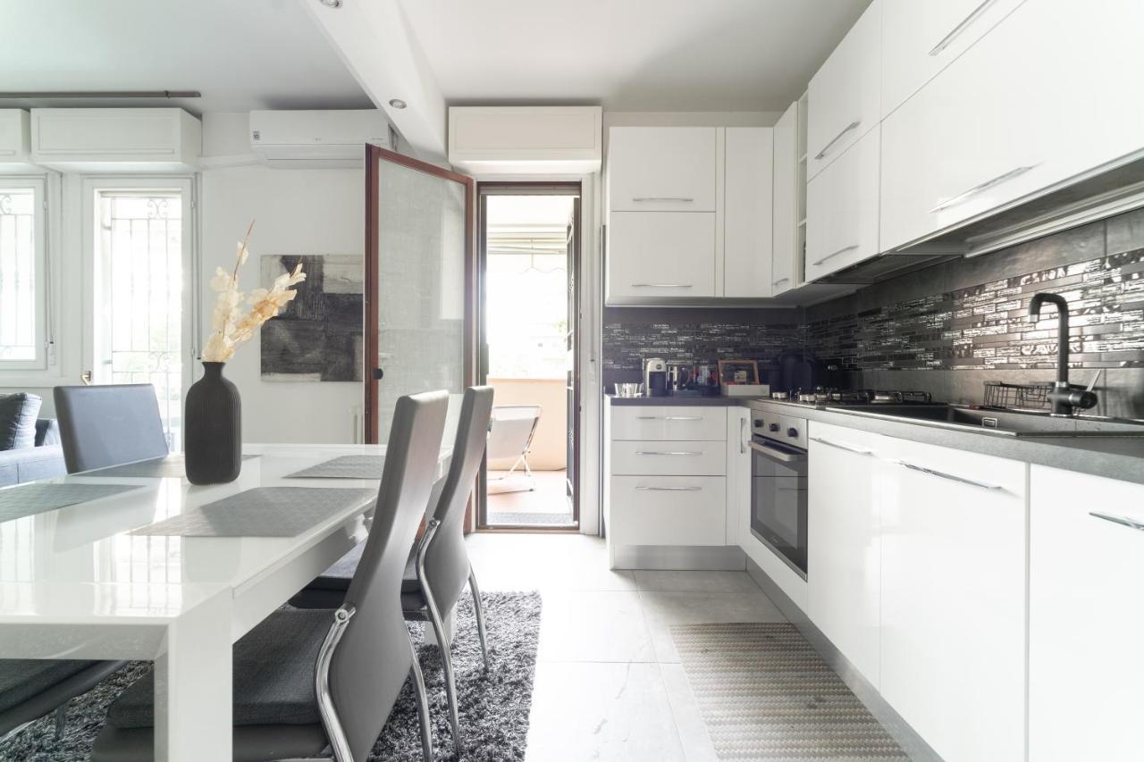 Oasis Luxury - A.C/Terrace/2Bedrooms Bergamo Exteriör bild
