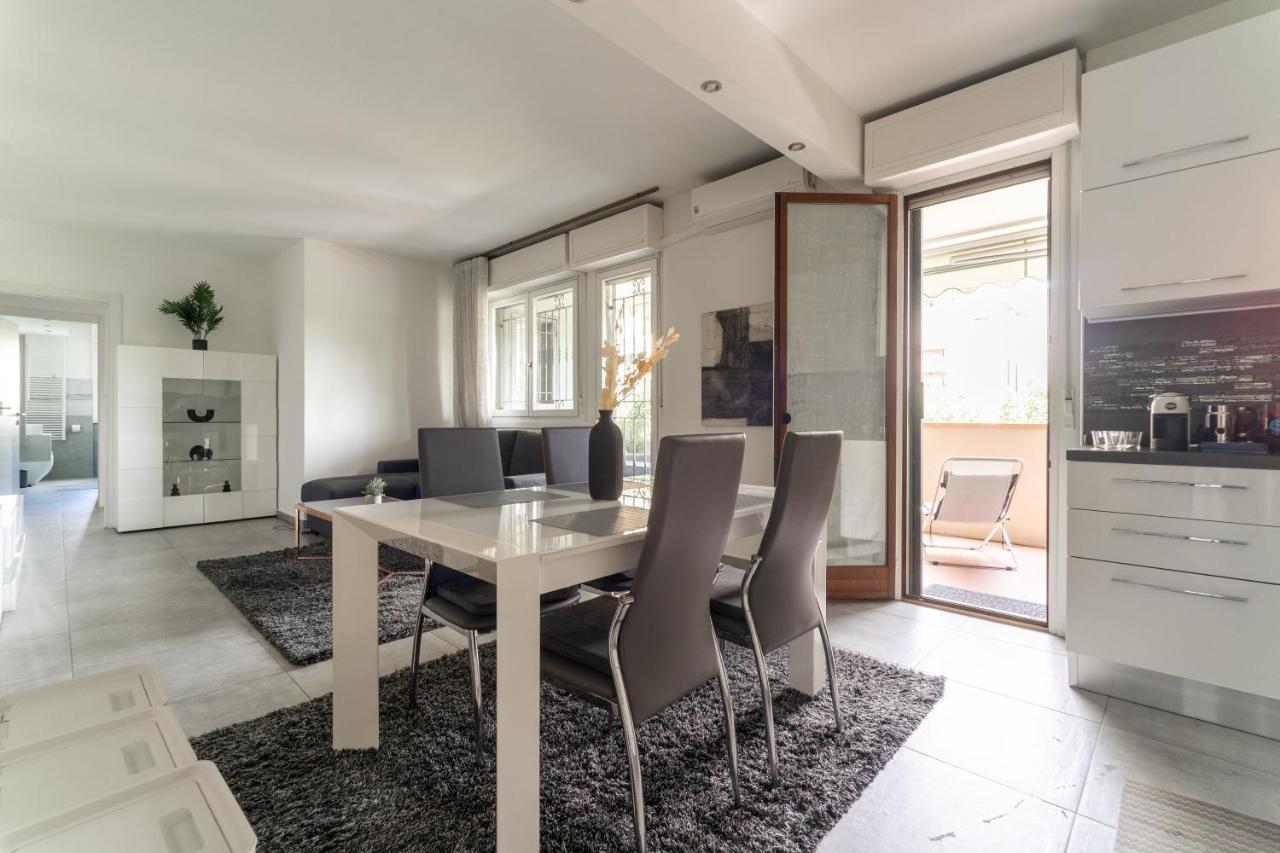 Oasis Luxury - A.C/Terrace/2Bedrooms Bergamo Exteriör bild