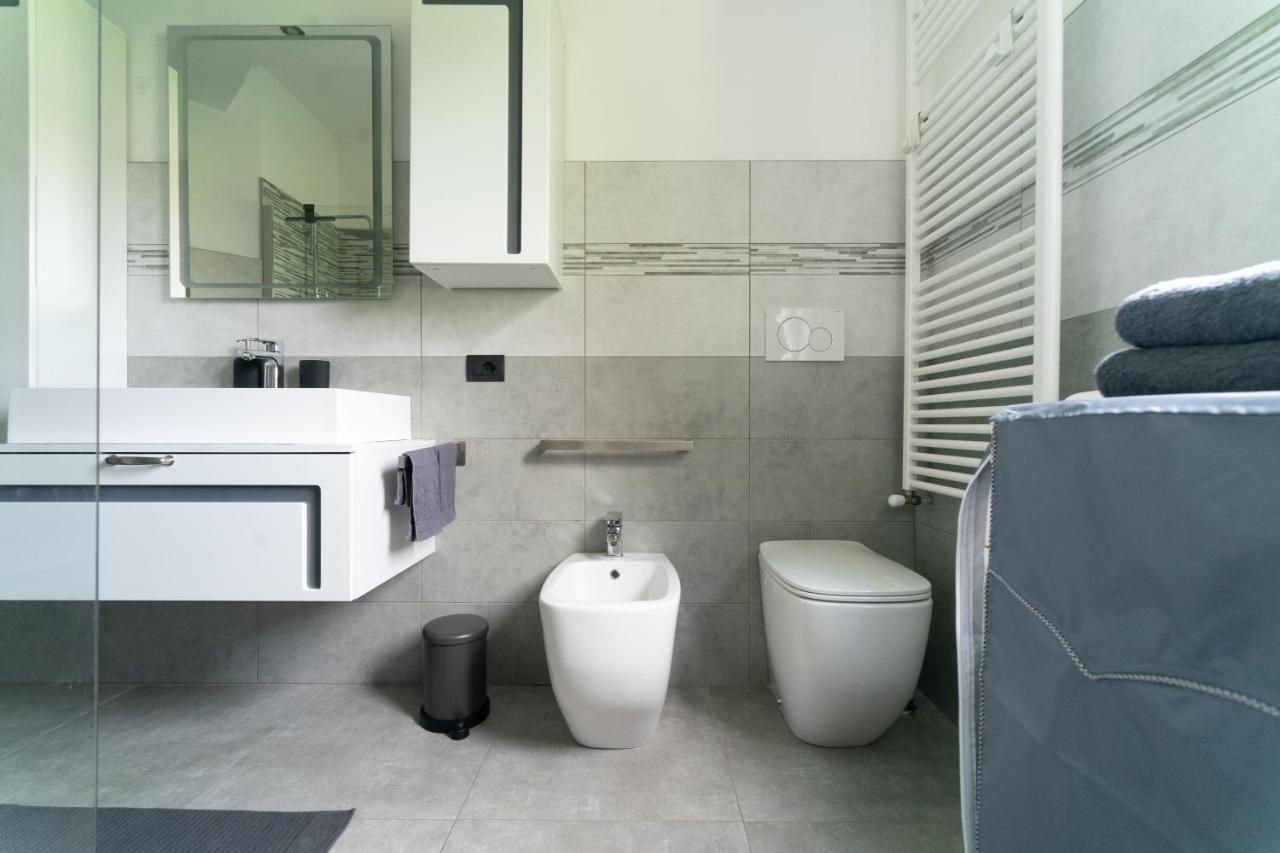 Oasis Luxury - A.C/Terrace/2Bedrooms Bergamo Exteriör bild